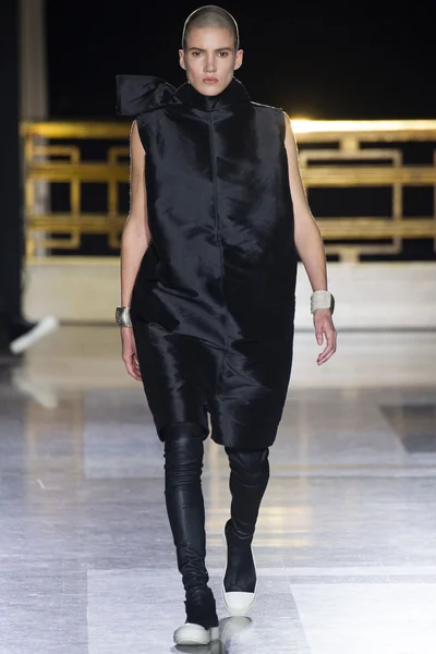 Look 5